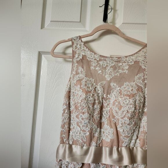 Xscape Cream White Lace Floral Sleeveless Trumpet Mermaid Gown Dress 12 Prom - Picture 6 of 10